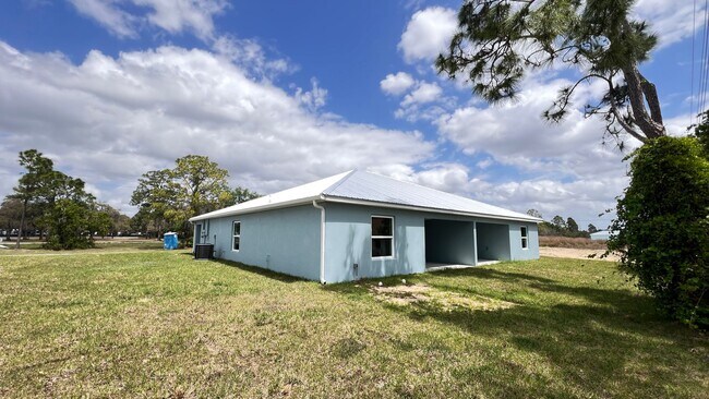 Building Photo - Stunning, BRAND NEW 3 Bedroom, 2 Bathroom ...