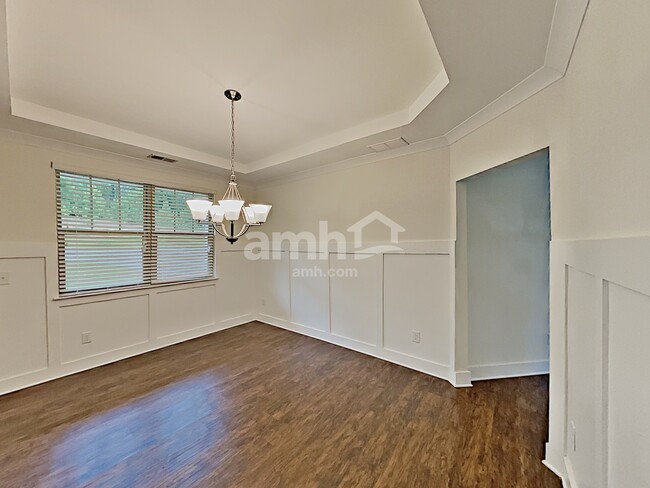 Building Photo - 1084 Adams Haven Bend