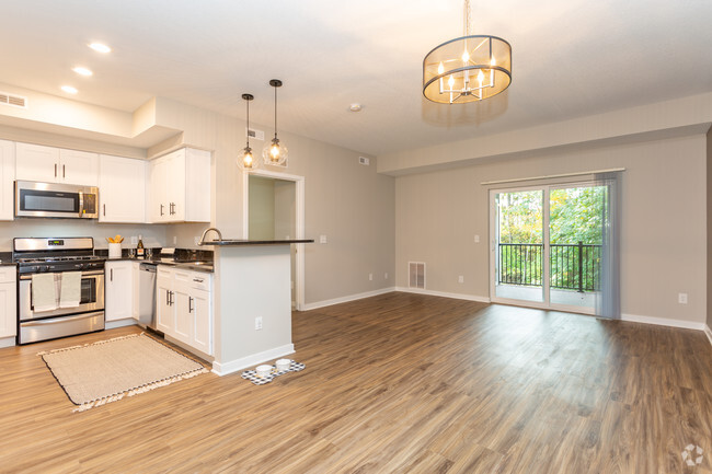 3 BR, 2 BA - 1241 SF - The Valley