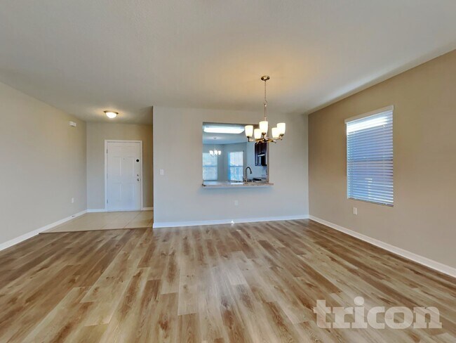 Foto del edificio - 244 Hamlet Rd