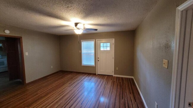 Building Photo - 33200 Walker Rd N