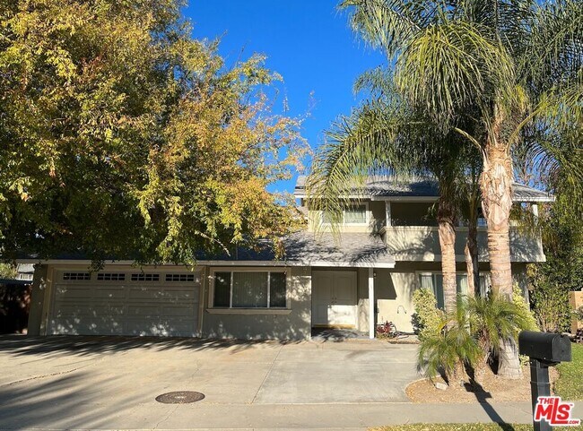 Building Photo - 24700 Fourl Rd