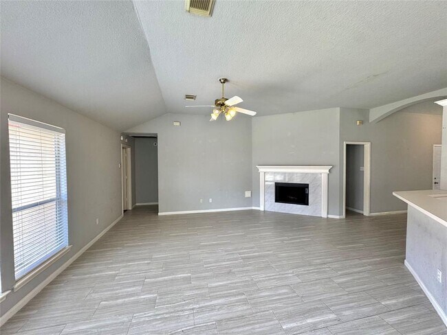 Foto del edificio - 19218 Misty Cove Dr