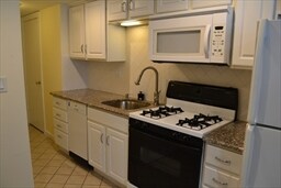 Foto del edificio - 93 Sherman Ave