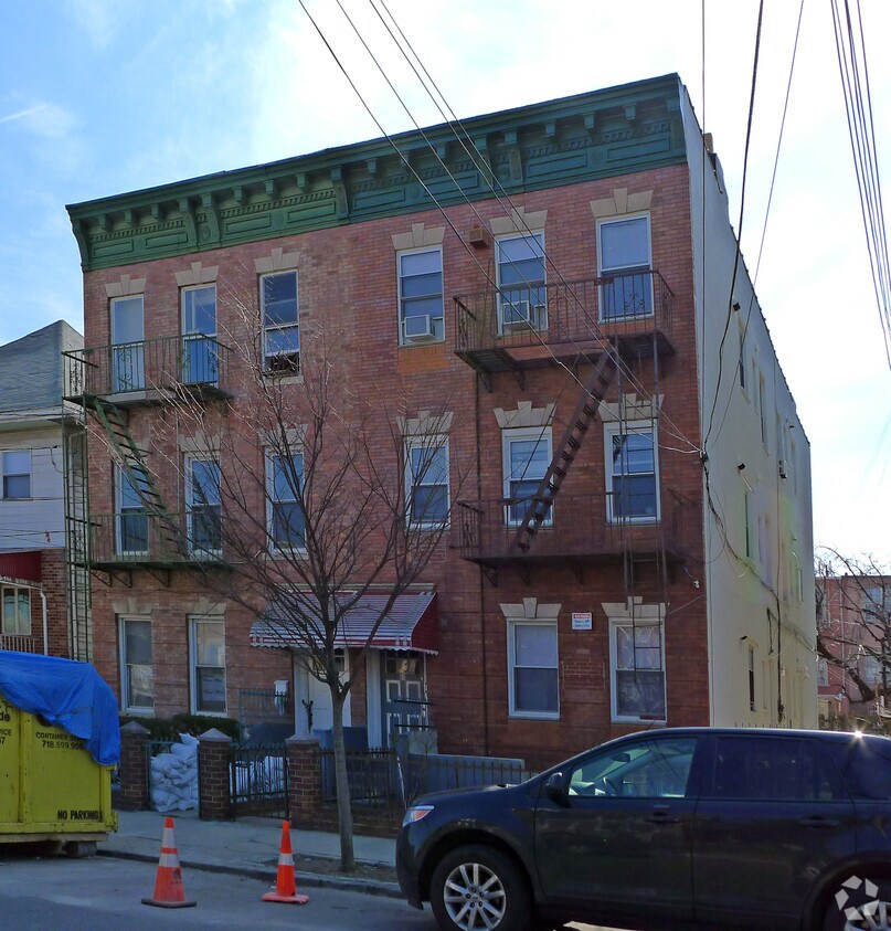 Building Photo - 55 Bay 14Th St