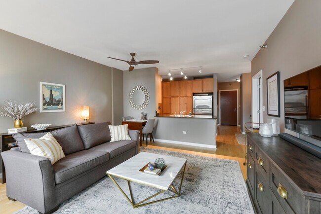 Foto del edificio - 1255 S State St