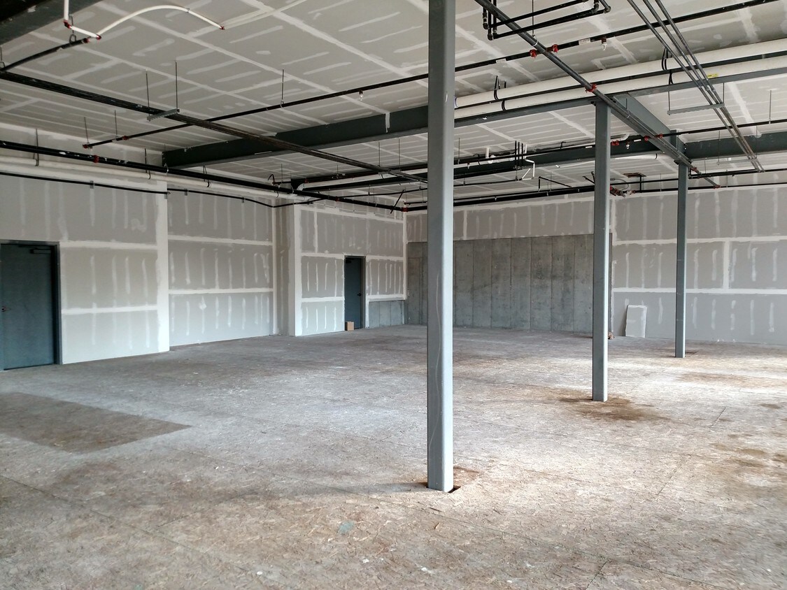 Interior Photo - 451 S Main St