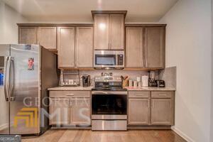Building Photo - 882 Ambient Way