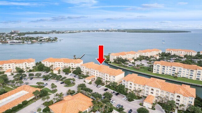 Foto del edificio - 5 Harbour Isle Dr E