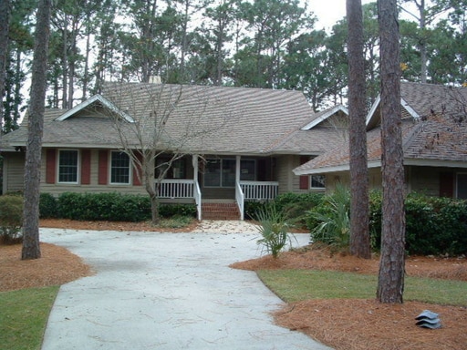 Primary Photo - 26 Raintree Ln