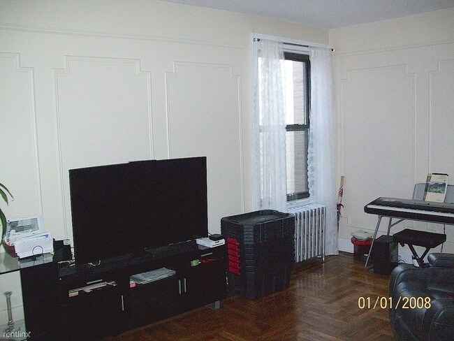 Foto del edificio - 2526 42nd St