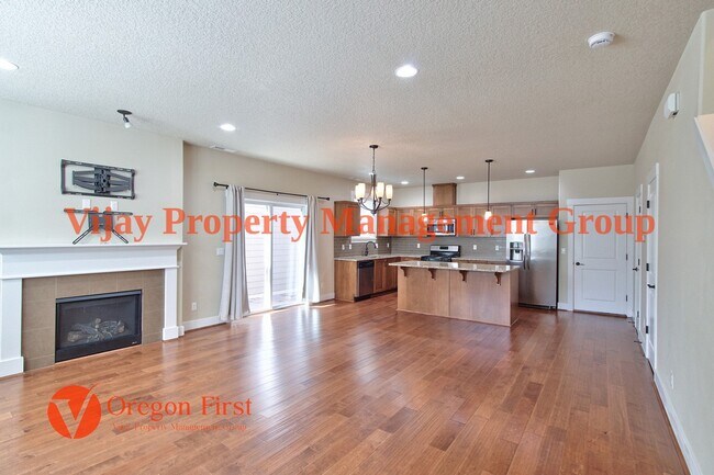 Building Photo - 410 SW Basilone Terrace