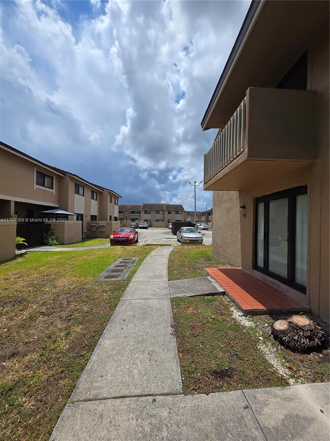 Building Photo - 15421 SW 80th St