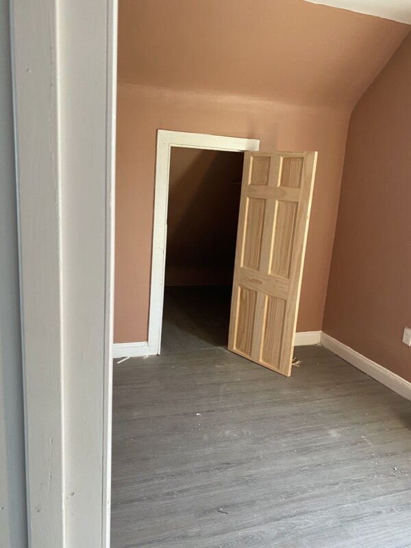 30 LORRAINE Ave, MOUNT VERNON, NY 10552 Room for Rent in MOUNT VERNON