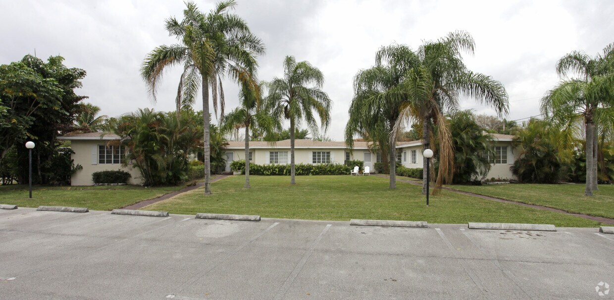 Primary Photo - Intercoastal Apartments