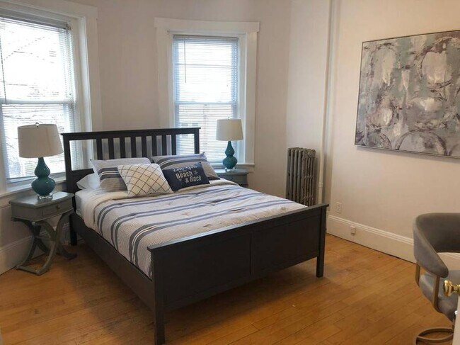 Foto del edificio - 18 Dudley St