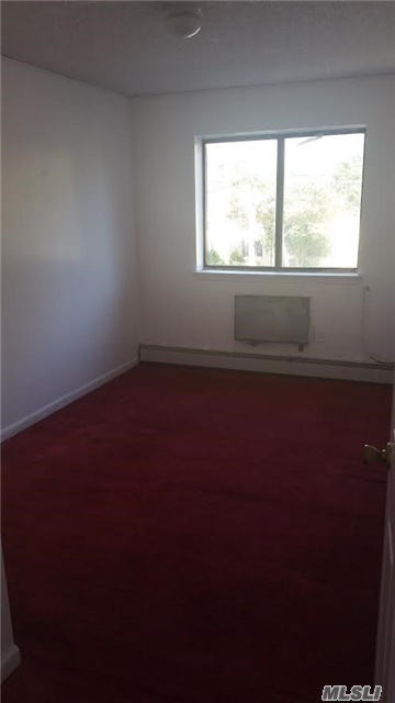 Foto del edificio - 82-16 Parsons Blvd
