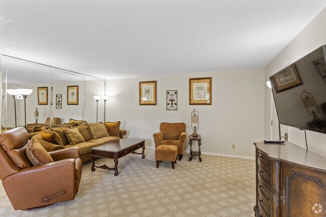 2BR, 2BA - 1040SF - Living Room - Taylor Creek Condominiums