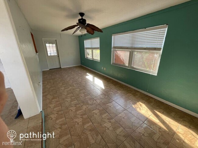 Building Photo - 2 br, 1.5 bath House - 309 Lafayette Stree...