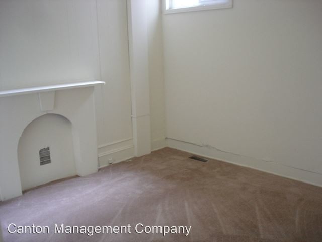 Building Photo - 1835 W Mulberry St