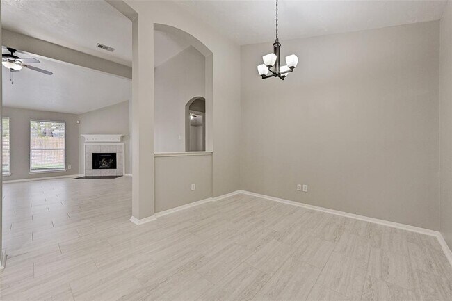 Foto del edificio - 18314 Maple Mill Dr