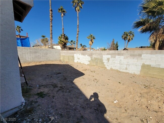Building Photo - 7324 Empress Dr