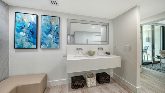 Foto del edificio - 1932 Harbourside Dr