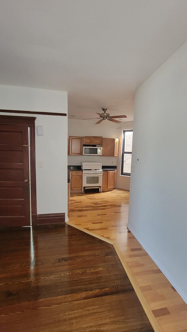 Foto del edificio - 3317 S Union Ave