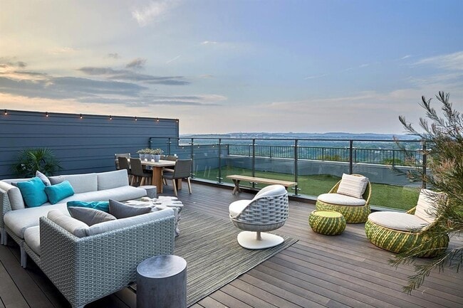 Foto del edificio - 3600 S Lamar Blvd