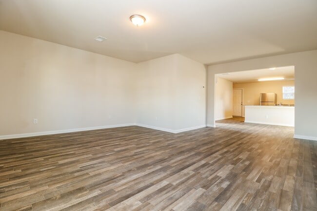 Foto del edificio - 24 Bay Breeze Ln