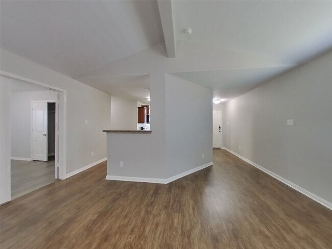 Building Photo - 2417 Regatta Ln