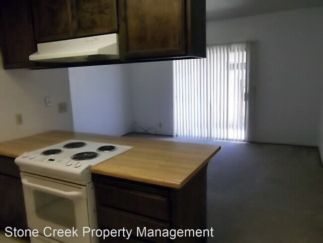 Building Photo - 2 br, 1 bath House - 3021 Blue Star Ct.