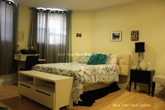 Foto del edificio - 10 Strathmore Rd