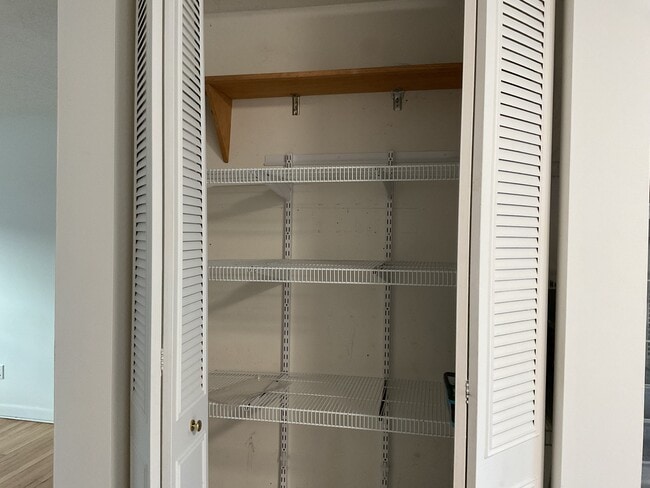 Building Photo - 16 Lawton Rd