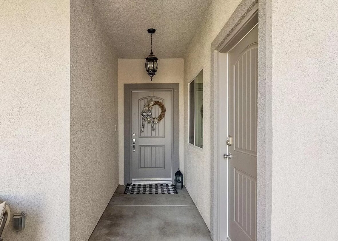 1506 Platea St Unit Studio, Bakersfield, CA 93307 Room for Rent in