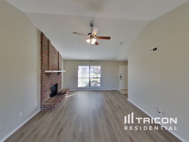 Building Photo - 3312 Woodlark Dr