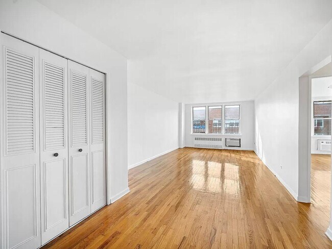 Foto del edificio - 415 Argyle Rd