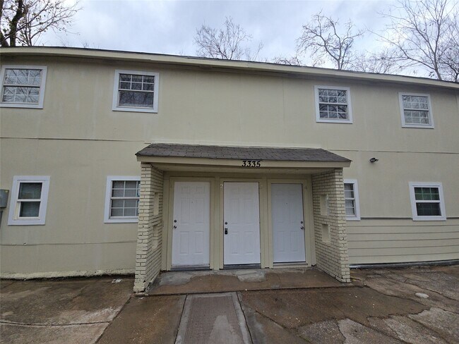 Foto del edificio - 3335 Tuam St