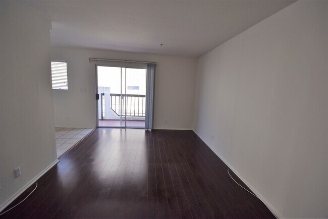 Foto del edificio - 5002 Tujunga Ave