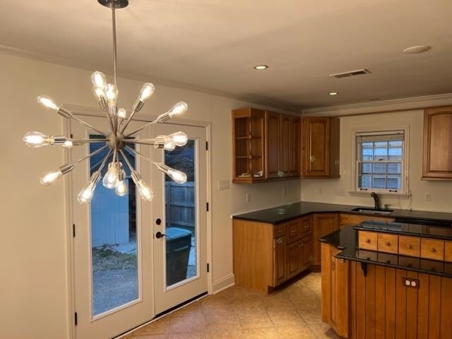 Foto del edificio - 2773 Iroquois Rd
