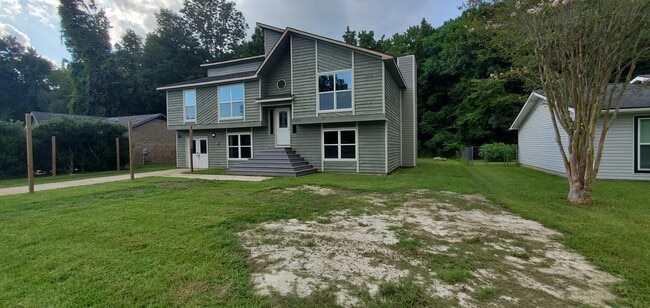 Building Photo - 7819 Peppercorn Ln