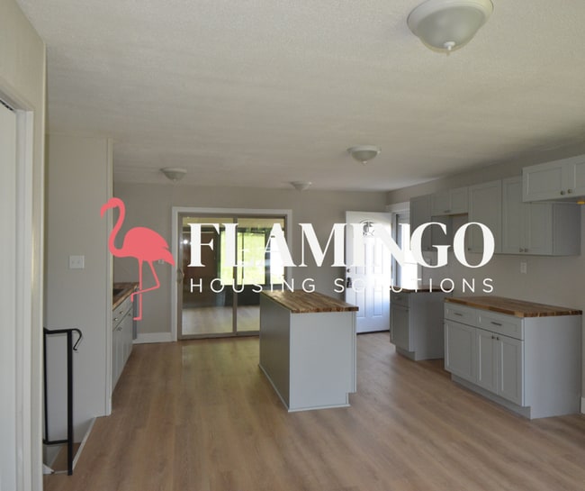 Building Photo - 4121 Meadowdale Dr
