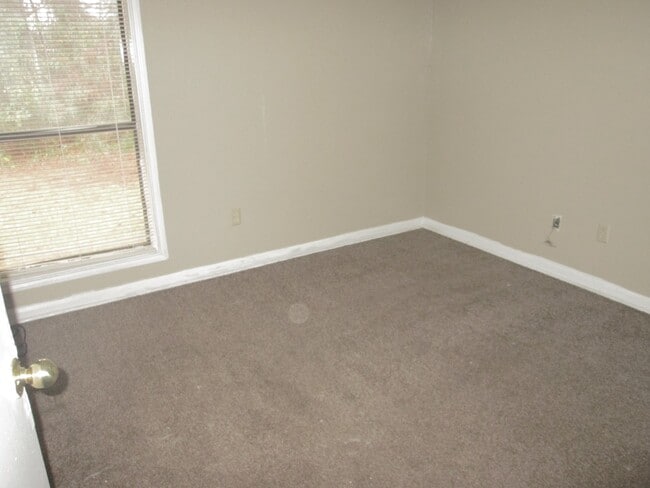 Foto del edificio - 3015 Courtney Ave