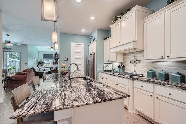 Building Photo - 13224 N Salmon River Cir
