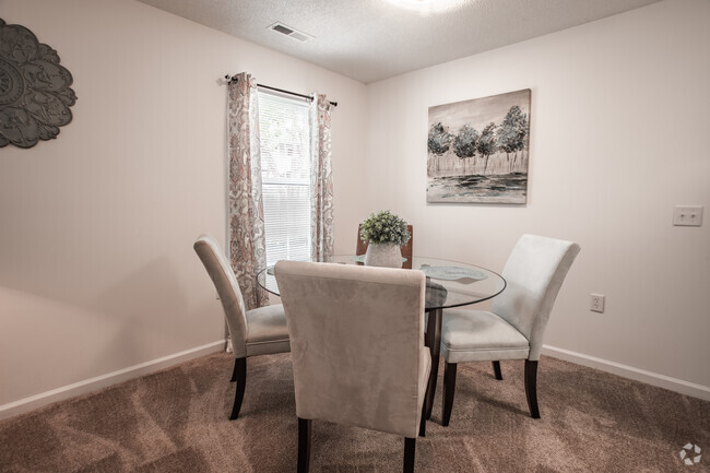 2BR,2BA,-1024SF - Hillpoint Woods Apartments