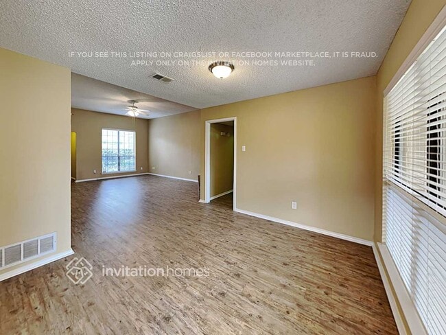 Building Photo - 353 N Beltwoods Dr