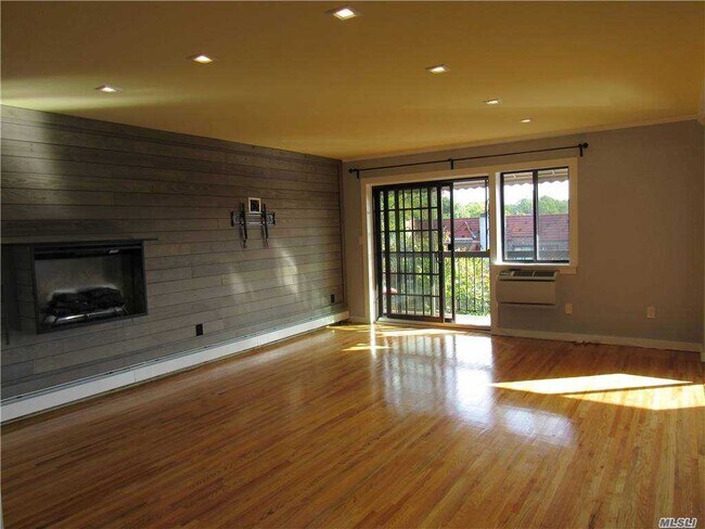 Building Photo - 85-87-87 67th Ave