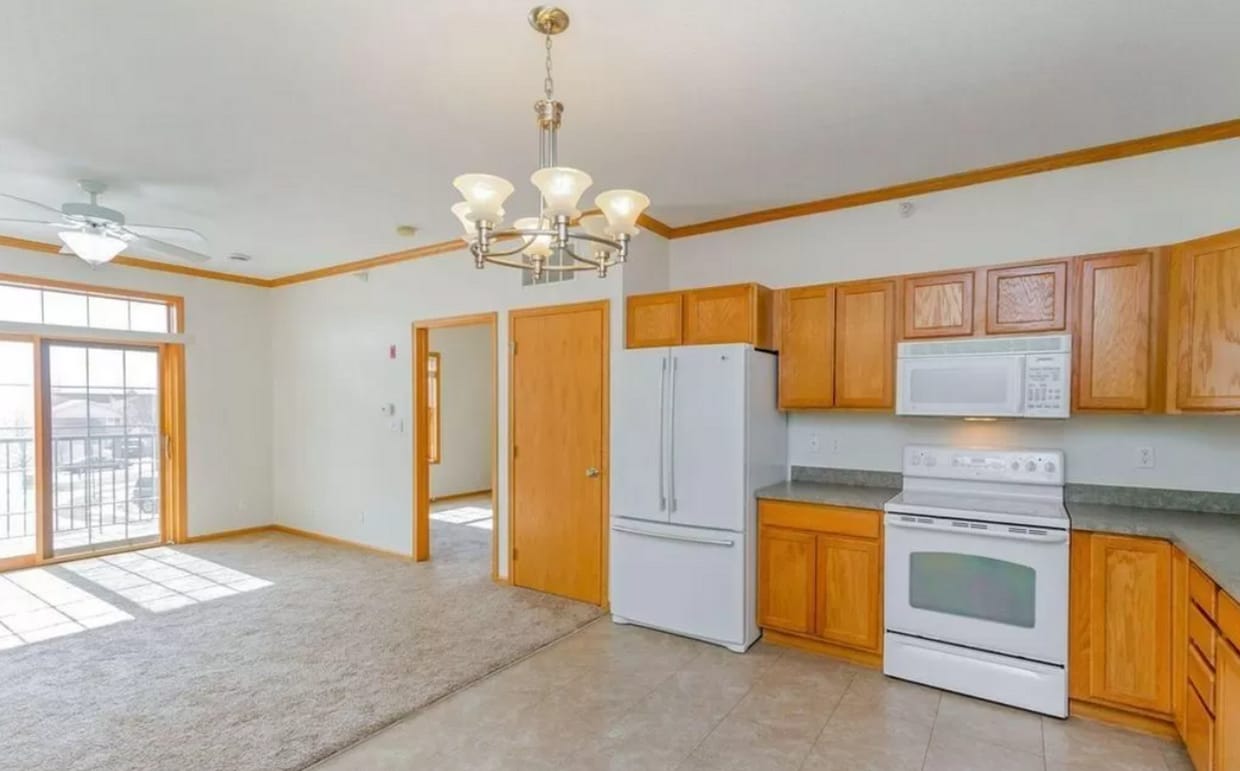 $200 Signing Bonus! 1 Bedroom Condo Available August 1st, 2026 - 1 Bedroom Condo Available August 1st, 2026