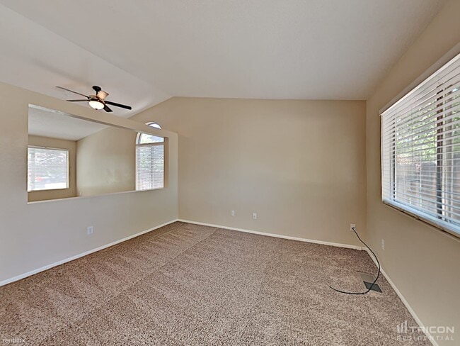 Building Photo - 7775 Crystal Shores Dr
