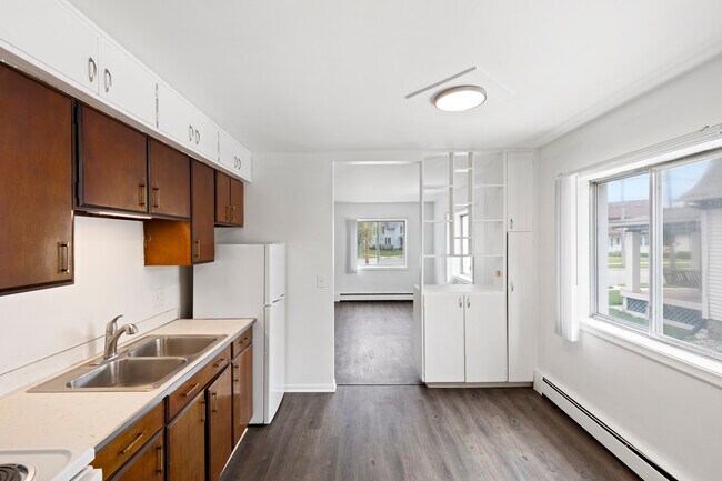 Foto del edificio - Colonial Manor